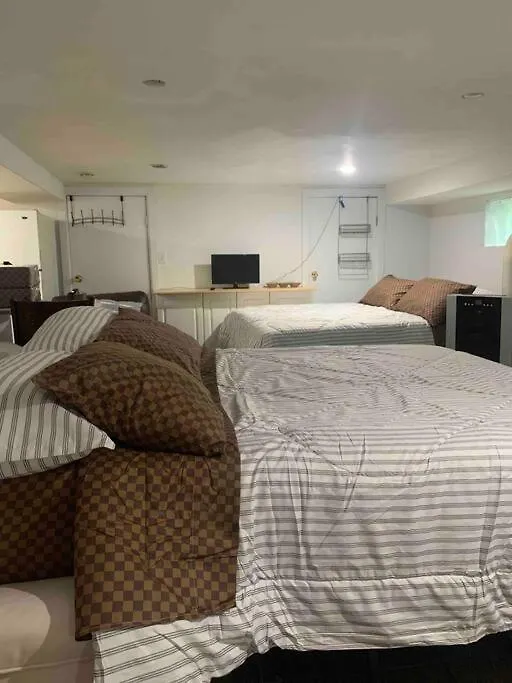 Studio By New York Harbor 0*,